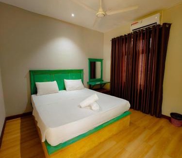 Kahangama Hotel | Kalawathi Holiday Inn
