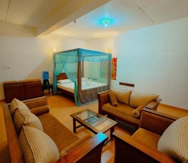 Kahangama Hotel | Kalawathi Holiday Inn