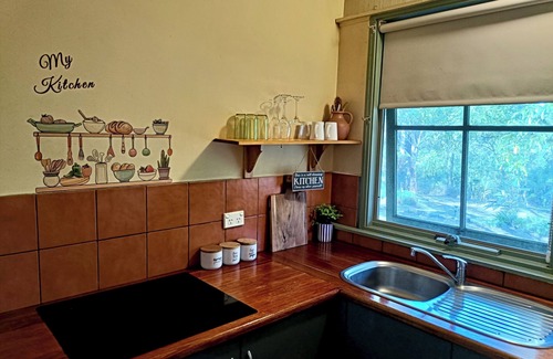 Kalimna Cottage | Kalimna Woods Cottages