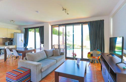 Nea Moudania Villa | Kalma Villa Pente