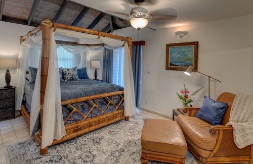 Keaau House | Kaloli Sunrise By The Sea 2 Bedroom Home by Redawning