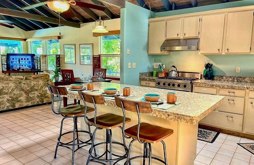 Keaau House | Kaloli Sunrise by the Sea - private pool, lanais, and home!