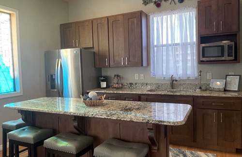Tavares Condo | Kalua Lake Loft - NEW! 1 Bedroom/1.5 Bath Overlooking Lake Dora