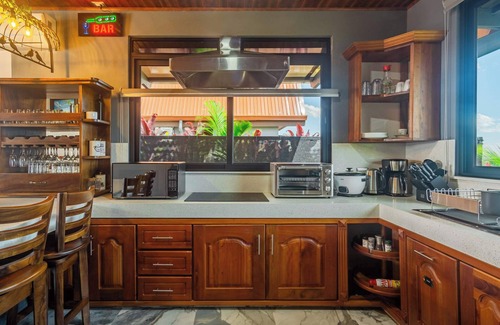 Penas Blancas Ski Chalet | Kaluma Poas Farmstay A-frame Chalet La Fortuna