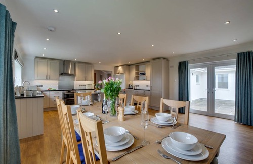 Constantine Bay Cottage | Kalundu