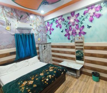 Vrindavan House | Kamal Dham Hotel - Near Prem Mandir