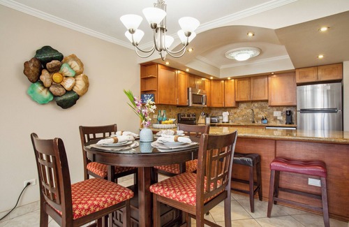 Kihei Apartment | Kamaole Sands Condos Close to Beach with Parking