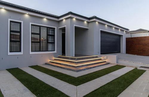 Port Elizabeth House | Kamargue Hills