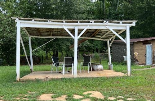 Dawsonville Apartment | Kamau Farms Cottages - Unit A
