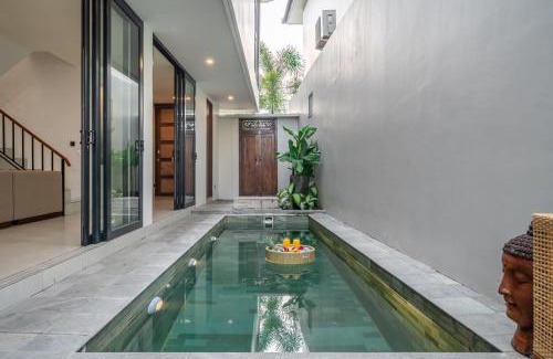 Batu Bolong Villa | Kammara 1 - Your Dream Getaway - Gorgeous New Villa with 4 Bedrooms, Amazing Views, and a Huge Pool!