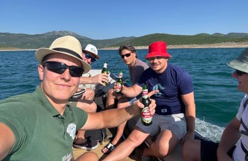 Trebinje Boat Rental | Kamp Bilecko Jezero Ribolov