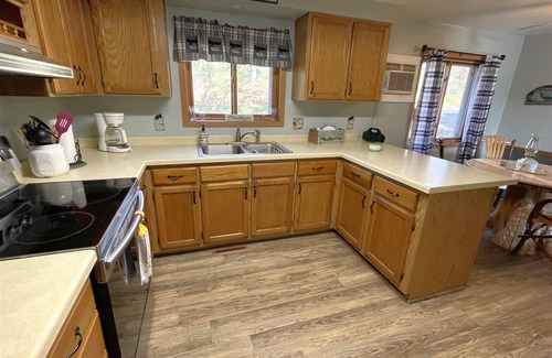 Phillips House | Kamp Kielley | 3 Bed, 1.5 Bath
