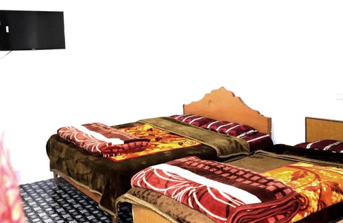 Dal Lake Hotel | Kamran Guest House