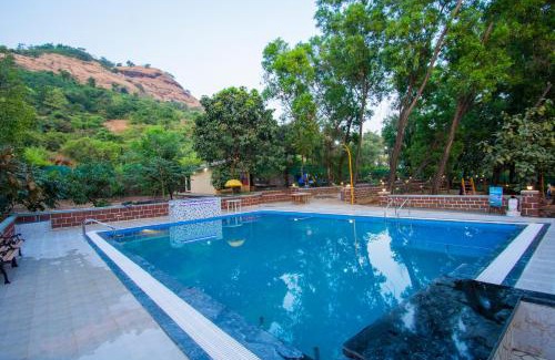 Wadgaon Resort | Kamshet Highland Glamping Resort
