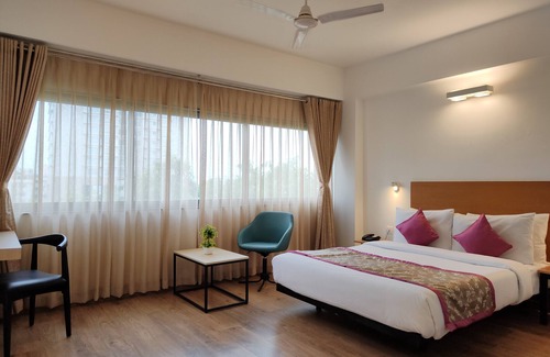 Usman Pura Hotel | Kanak Beacon Hotel