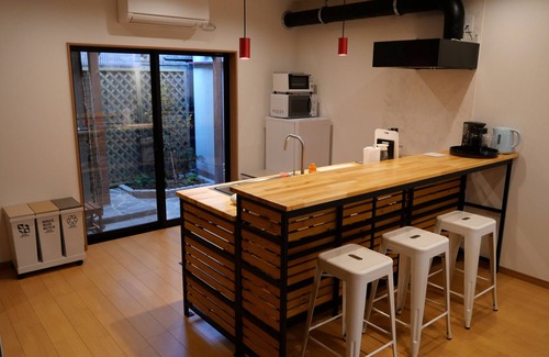 Hida Takayama Onsen Ski Chalet | Kanamori - Perfect mix of east and west