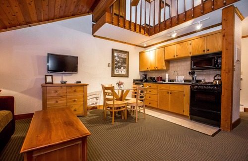 Whitefish Hotel | Kandahar Lodge at Whitefish Mountain Resort