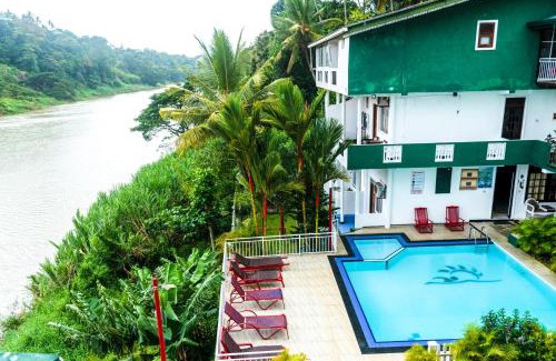 Tennekumbura Hotel | Kandy Riverside Villa