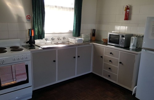 Kingscote Apartment | Kangaroo Island Accommodation - Jenna's Retreat