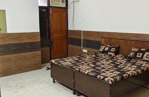 Noida Hotel | Kanha ji Hotel