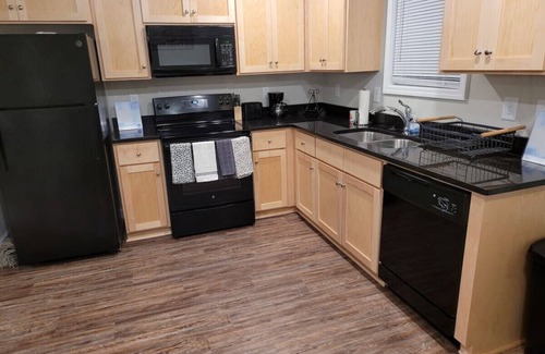 Kannapolis House | Kannapolis Excellent Sleep Experience (Left Side)