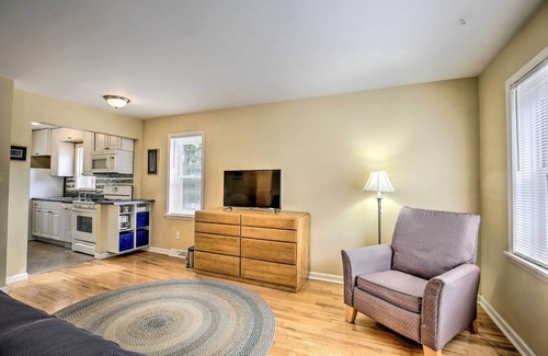 Northeast Kansas City Apartment | Kansas City Apt, Walk to KC Museum/Med School