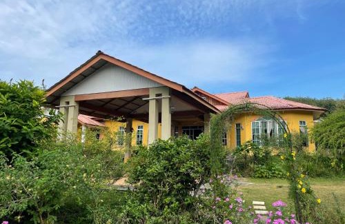 Kampung Kedawang House | Kapal Terbang Guest House Langkawi