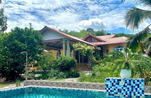 Kampung Kedawang House | Kapal Terbang Guest House Langkawi