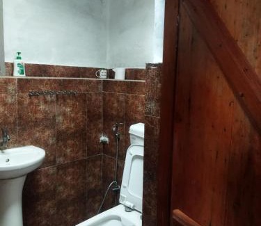 Kaul House | Kaphal Kanarkha Homestay