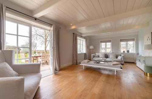 Oldsum House | Kapitänshaus West