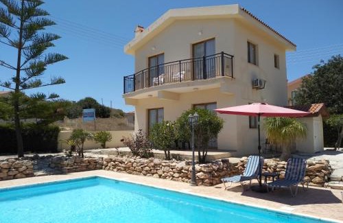 Pissouri Villa | Kapsalia Holiday Villas