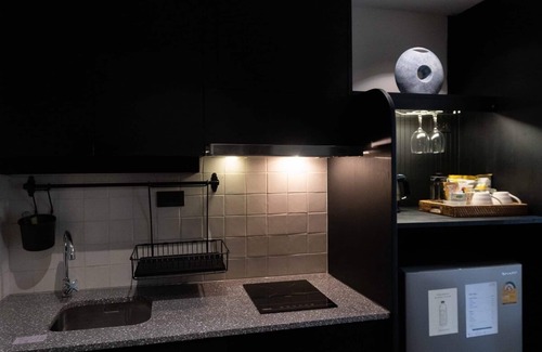 Khlong Tan Bed & Breakfast | Karaarom Hotel