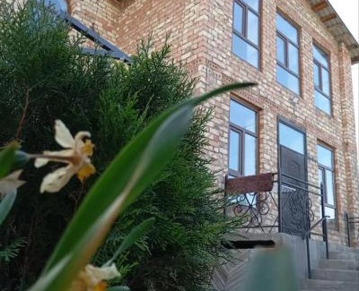 Karakol House | Karakol River Guesthouse