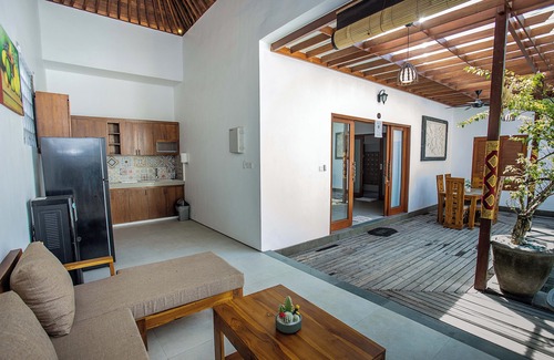 Mushroom Bay Villa | Karang Island Villa
