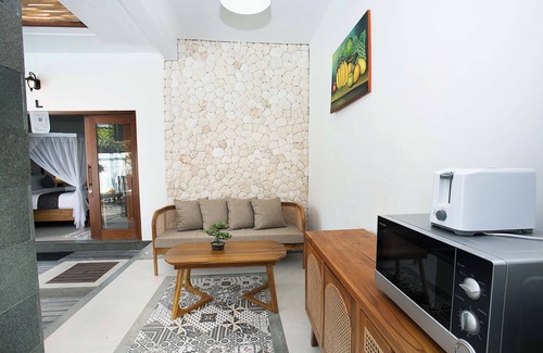 Mushroom Bay Villa | Karang Island Villa
