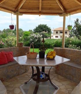 Leonidio Apartment | Karantonis House