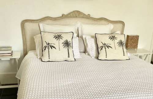 Waterhouse Cottage | Karatta Beach Cottage - Marina and Beach Frontage