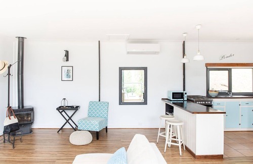 Blewitt Springs Cottage | Karawatha Cottages - PONDER COTTAGE