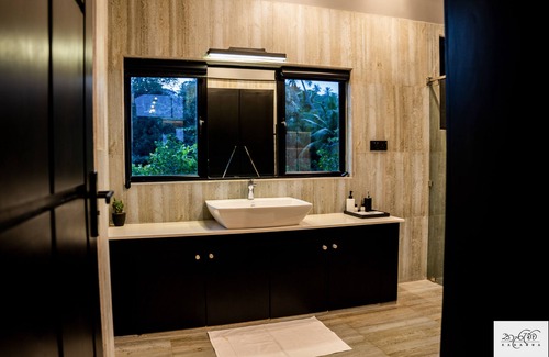Hikkaduwa Hotel | Karawwa Luxury Villas