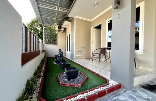 Yogyakarta House | Karenra Guest House di Pusat Kota, Dengan 3 Kamar