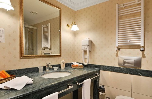 Osmangazi Hotel | Karinna Hotel Uludag