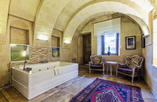 Uchisar Hotel | Karlik Cave Suite Cappadocia