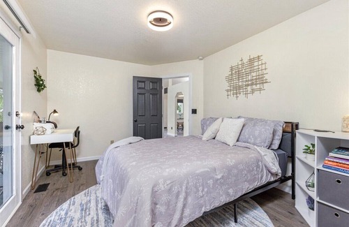 Fairview Condo | Karluk Oasis, Bright Luxury Condo, Near Downtown