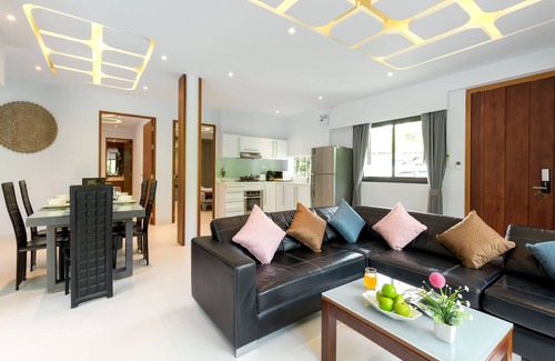 Karon Villa | Karon Beach Pool Villa