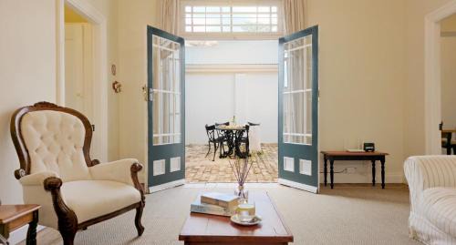 Graaff-Reinet House | Karoo House Collection - 111 Cradock