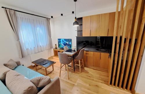 Lisina Apartment | Kasa di legno apartman 3