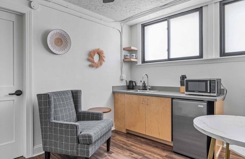 Charlotte Street Apartment | Kasa Downtown Asheville