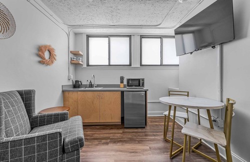 Charlotte Street Apartment | Kasa Downtown Asheville