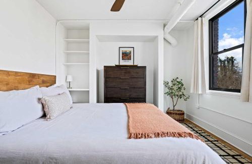Charlotte Street Apartment | Kasa Downtown Asheville