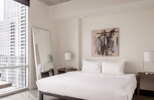 Second Street District Apartment | Kasa | Fascinating 1BD/1BA Close to Shopping + Dining | Austin 2nd Street
